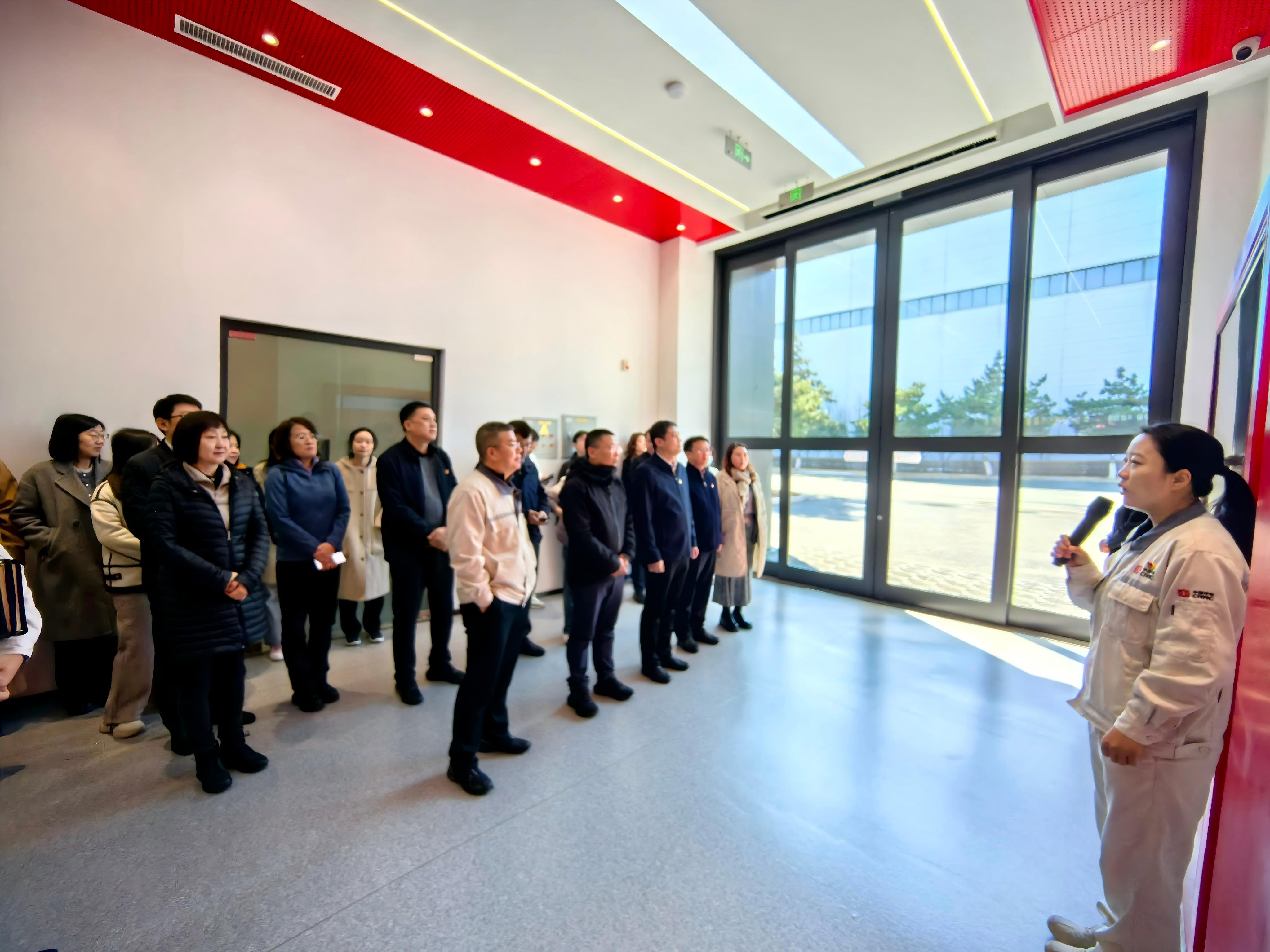 博彩App
党委赴中车长春轨道客车股份有限公司开展学习教育实践研学活动